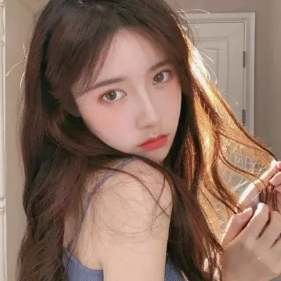 「精选100 张」女生真人头像高清无水印分享：甜美风、氛围感、御姐范，总有你爱的款！ 女生头像 第70张