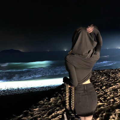 绝了!100张女生超好看不露脸背影头像来袭 女生头像 第5张 绝了!100张女生超好看不露脸背影头像来袭 女生头像 第5张