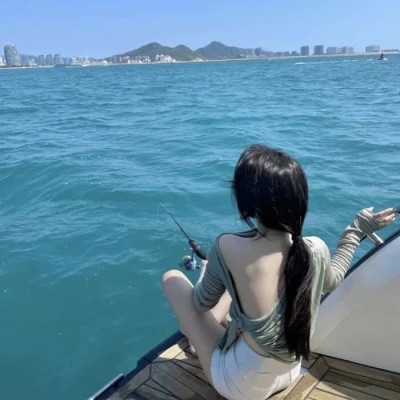 氛围感拉满的小众高级女生背影头像大集合 女生头像 第36张