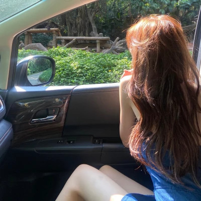 氛围感拉满的小众高级女生背影头像大集合 女生头像 第42张