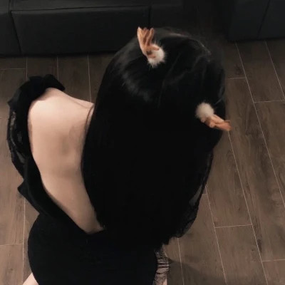氛围感拉满的小众高级女生背影头像大集合 女生头像 第29张