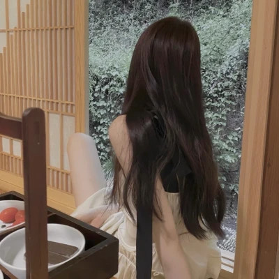 氛围感拉满的小众高级女生背影头像大集合 女生头像 第50张