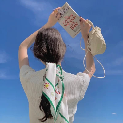 氛围感拉满的小众高级女生背影头像大集合 女生头像 第71张