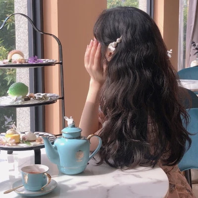 氛围感拉满的小众高级女生背影头像大集合 女生头像 第68张