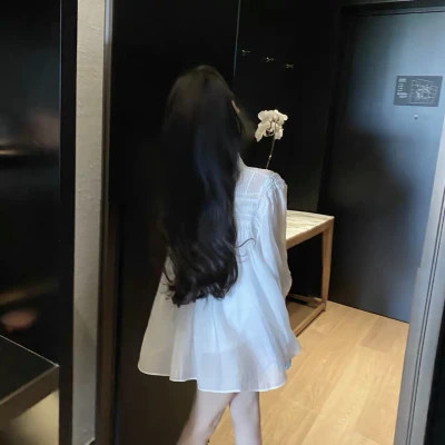 氛围感拉满的小众高级女生背影头像大集合 女生头像 第98张