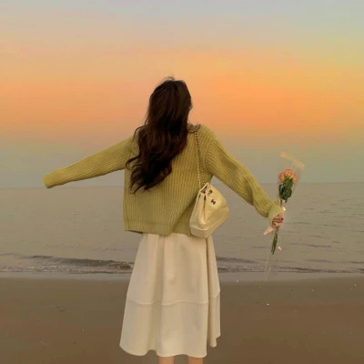 氛围感拉满的小众高级女生背影头像大集合 女生头像 第94张