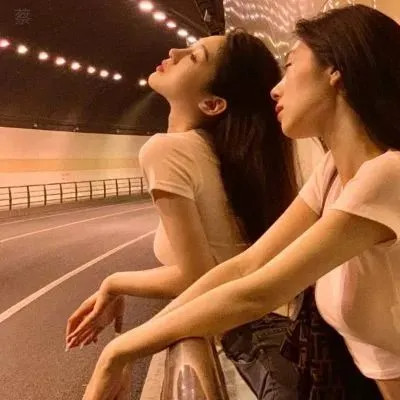 超绝！100张闺蜜头像2人一人一半来啦 友情头像 第95张