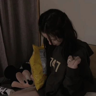 被这100张美女看不到脸头像拿捏， 神秘感爆棚啦！ 女生头像 第91张