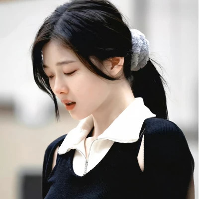 伤感清冷破碎感白月光头像，清冷破碎感拉满 女生头像 第13张