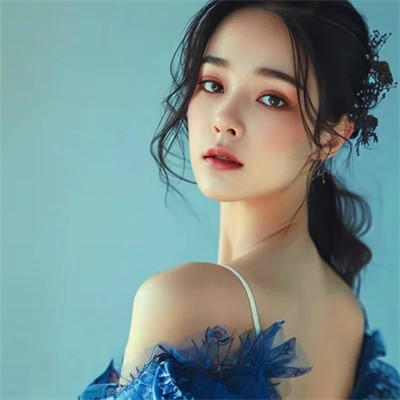 2025最火微信头像女来啦！ 女生头像 第6张